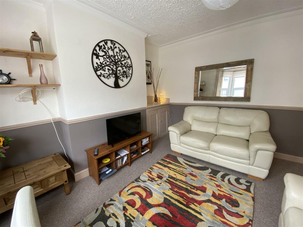 Additional property image - Stevens Crescent, Bristol