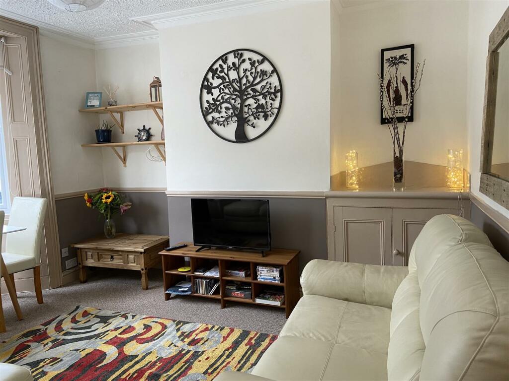 Additional property image - Stevens Crescent, Bristol