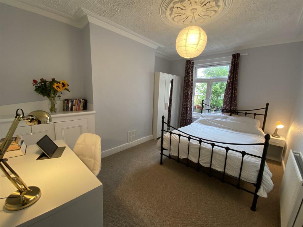 Additional property image - Stevens Crescent, Bristol
