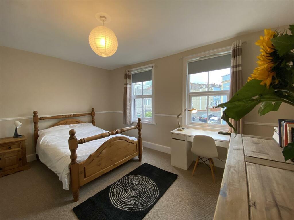 Additional property image - Stevens Crescent, Bristol