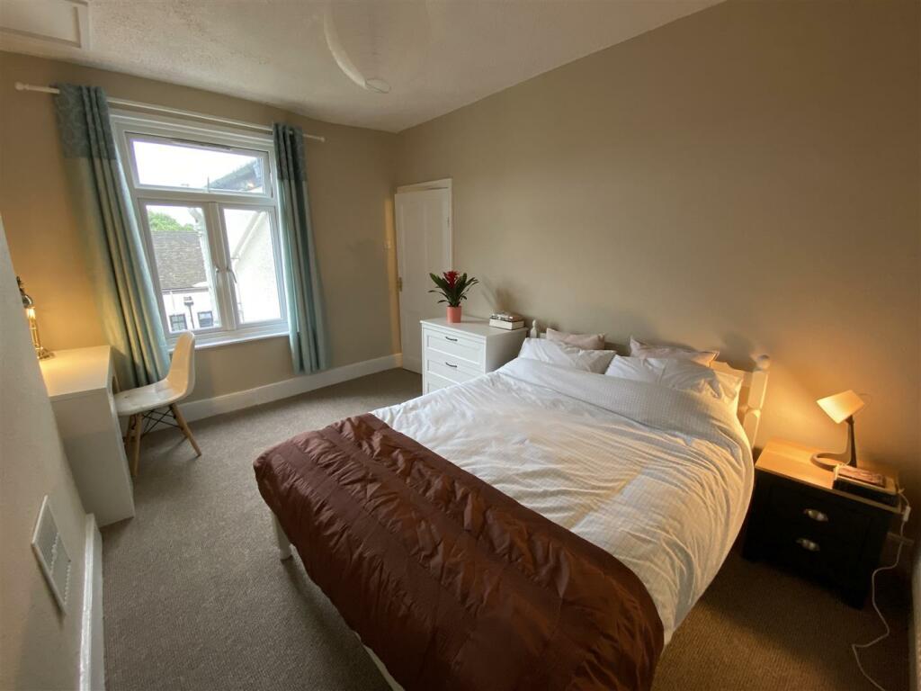 Additional property image - Stevens Crescent, Bristol