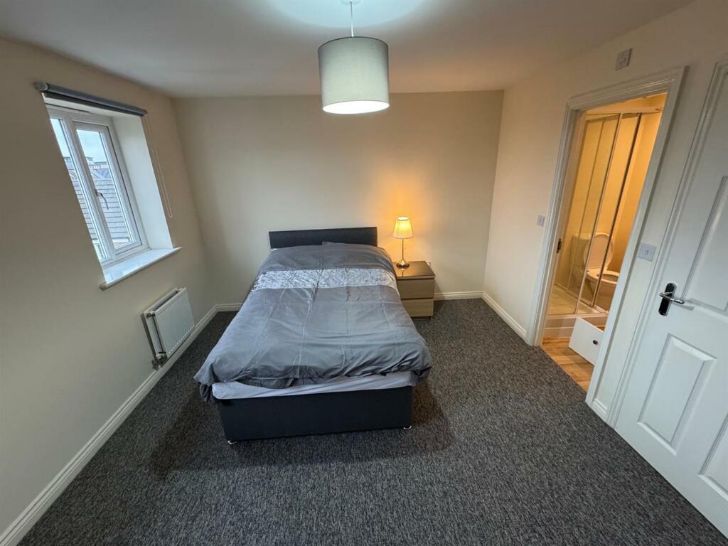 Additional property image - Long Down Avenue, Bristol