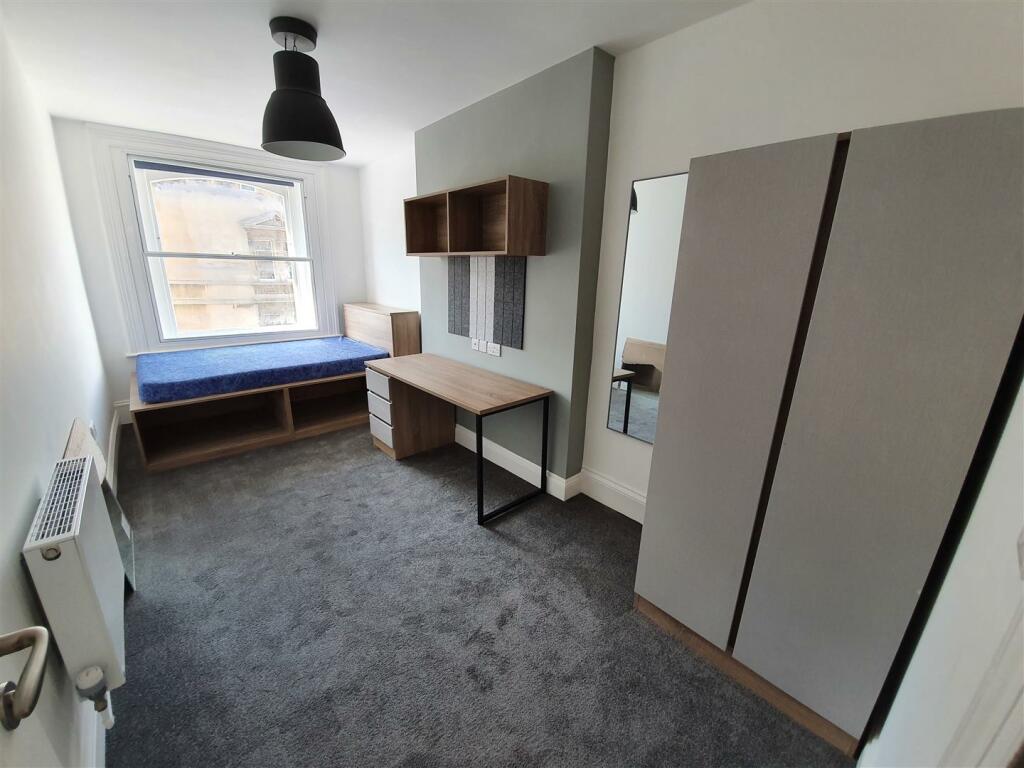 Additional property image - Queens Road, Bristol