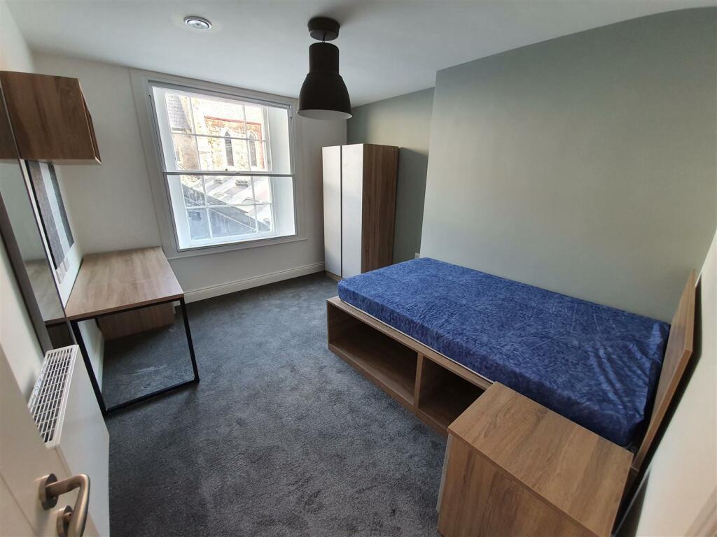 Additional property image - Queens Road, Bristol