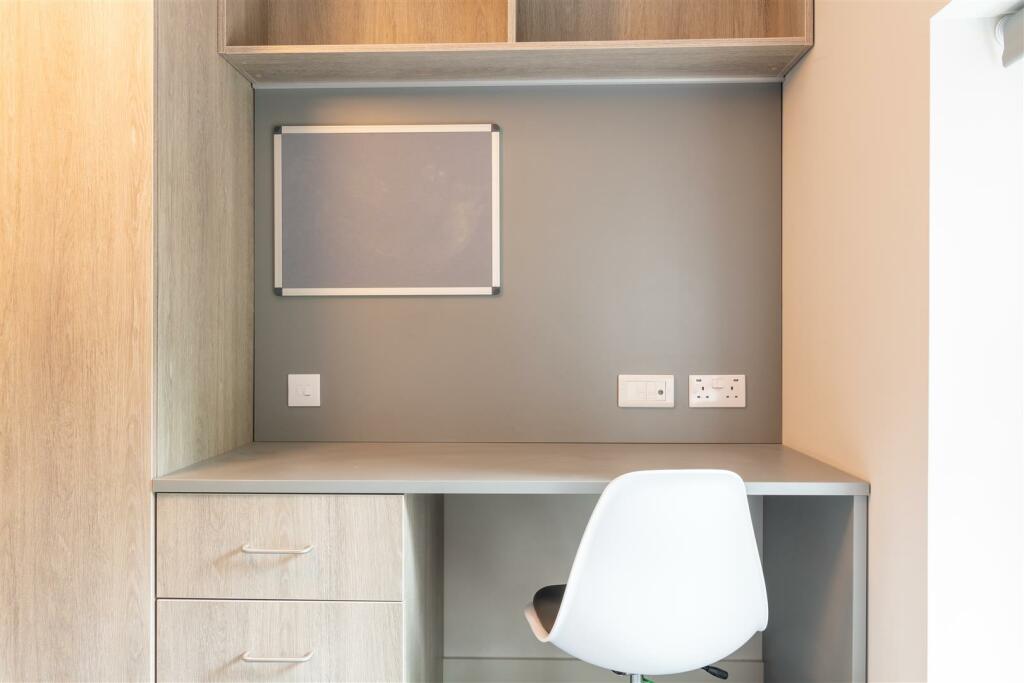Additional property image - Gloucester Road, Bristol