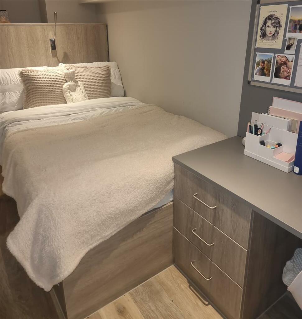 Additional property image - Gloucester Road, Bristol