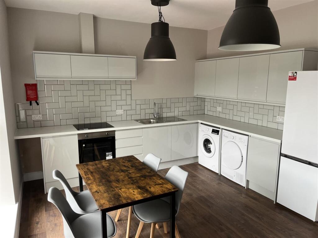 Additional property image - Ravenswood Road, Bristol