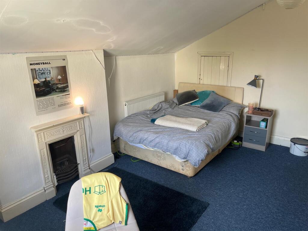 Additional property image - Oxford Street, Kingsdown