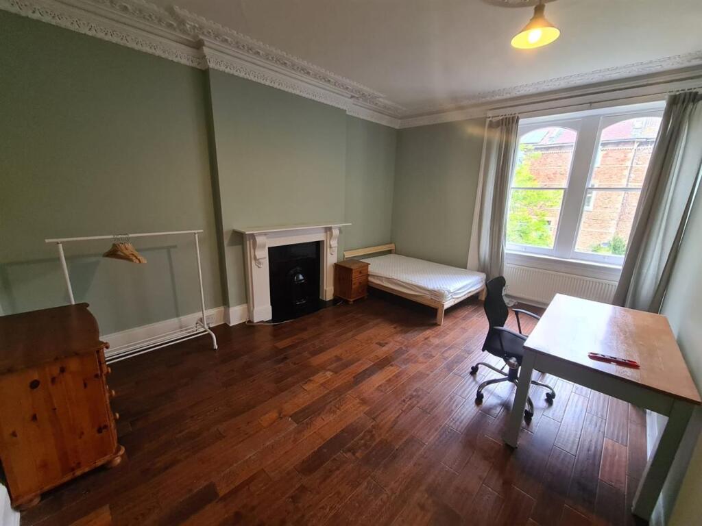 Main image of property: Elliston Road, Redland