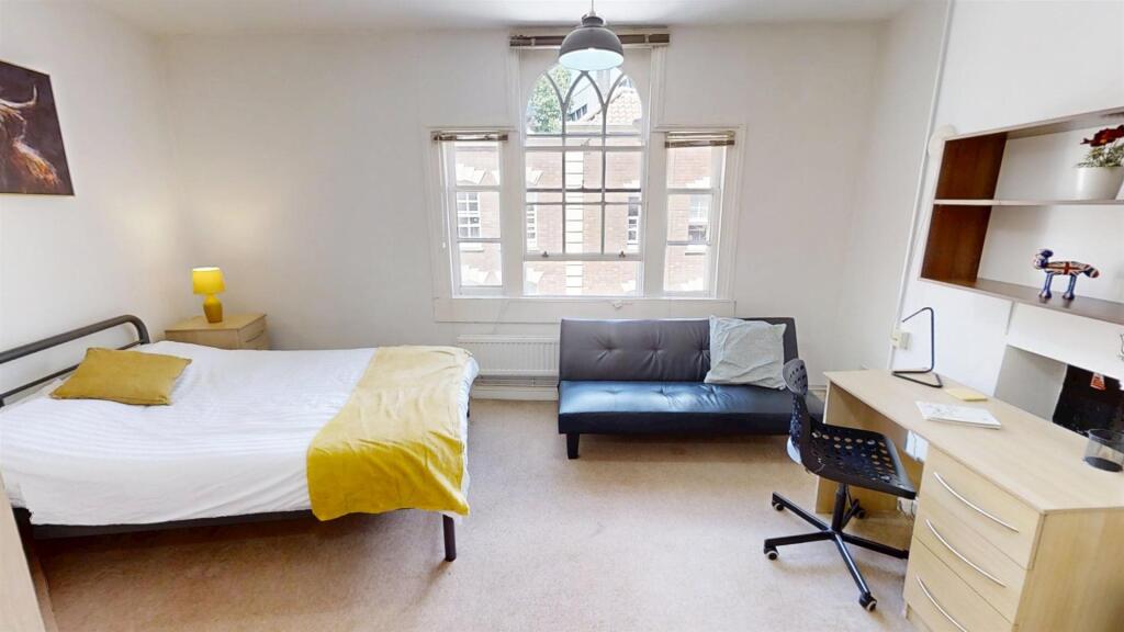 Main image of property: Cumberland Street, Bristol