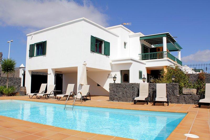 4 bedroom villa for sale in Playa Blanca, Lanzarote, Canary Islands, Spain
