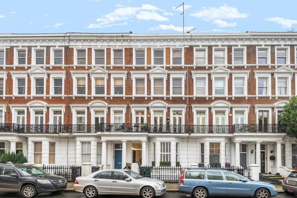 1 bedroom flat for sale in Maclise Road, Brook Green, W14