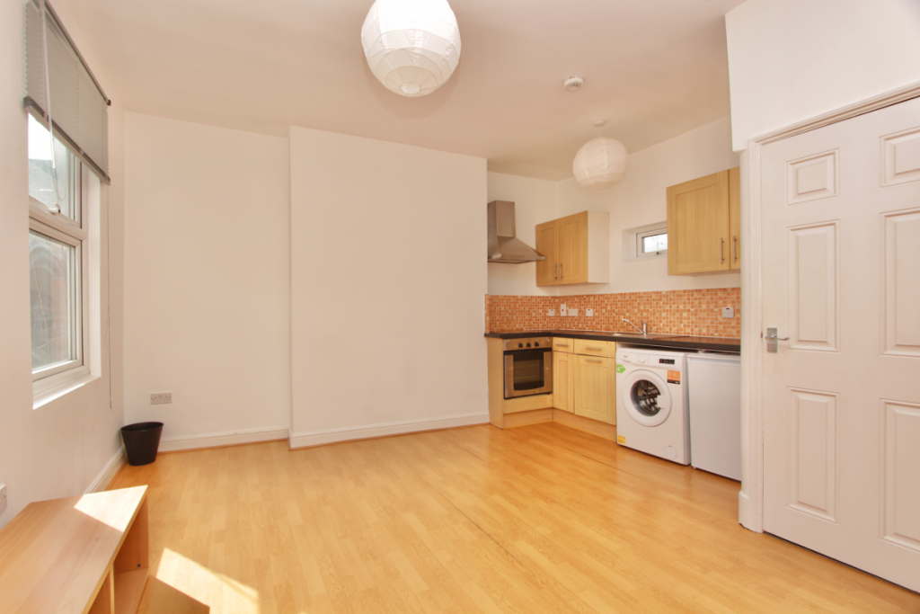 1 bedroom flat for rent in Newington Green, Islington, N16
