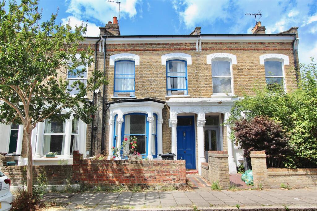 Main image of property: Dynevor Road, N16