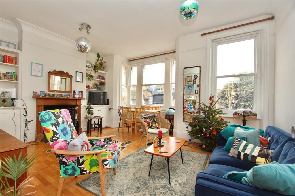 Main image of property: Clissold Crescent, N16