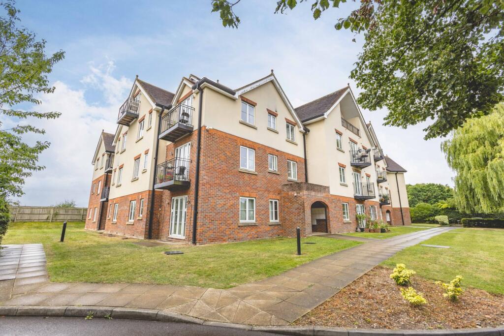 Main image of property: Datchet Road, Datchet, SL3