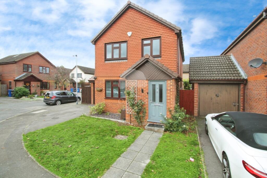 Main image of property: Holmlea Road, Datchet, SL3