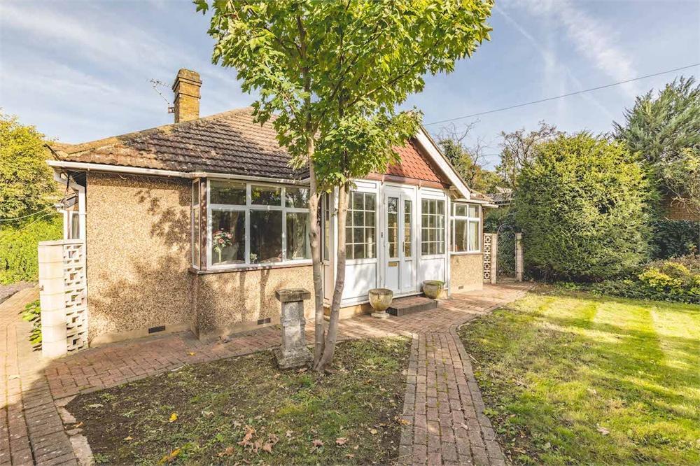 3 bedroom detached bungalow for sale in Manor House Lane, Datchet