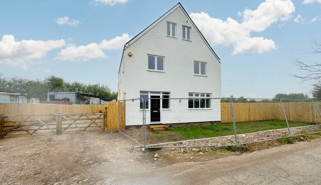 4 bedroom detached house for sale in Mill House with Adjoining Paddock