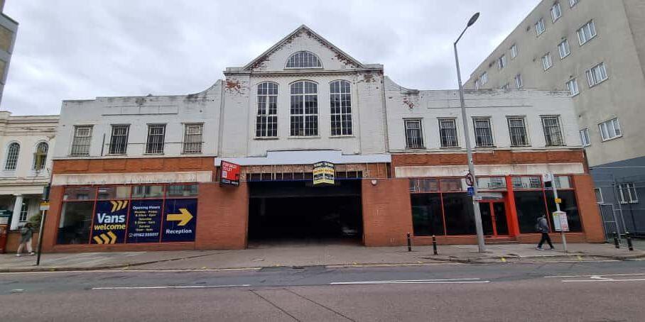 Main image of property: 141 Charles Street, Leicester, LE1 1LA