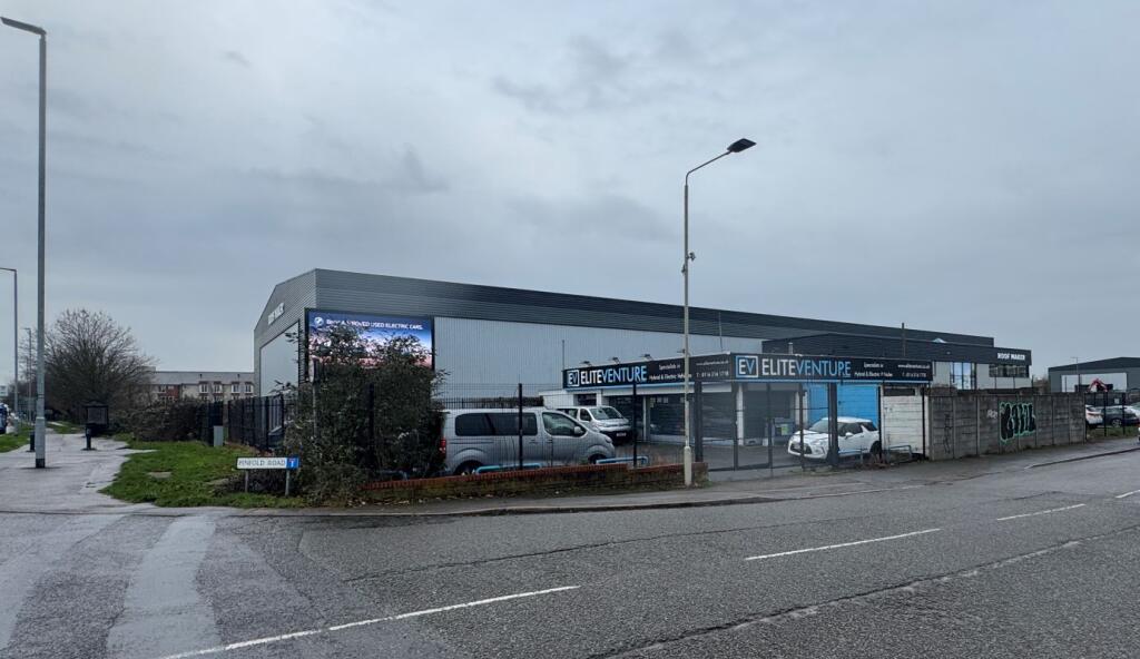 Main image of property: 572 Melton Road, Thurmaston, Leicester, LE4 8BB