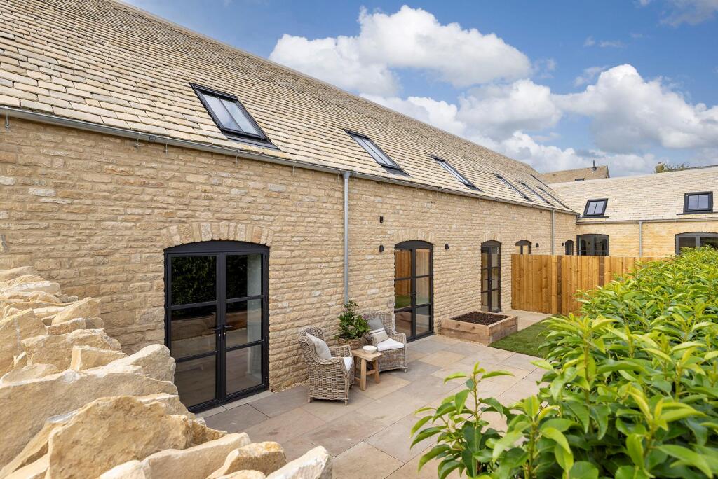 Main image of property: Elm Truss Barn, Mount Place, Churchill, Chipping Norton, Oxfordshire, OX7