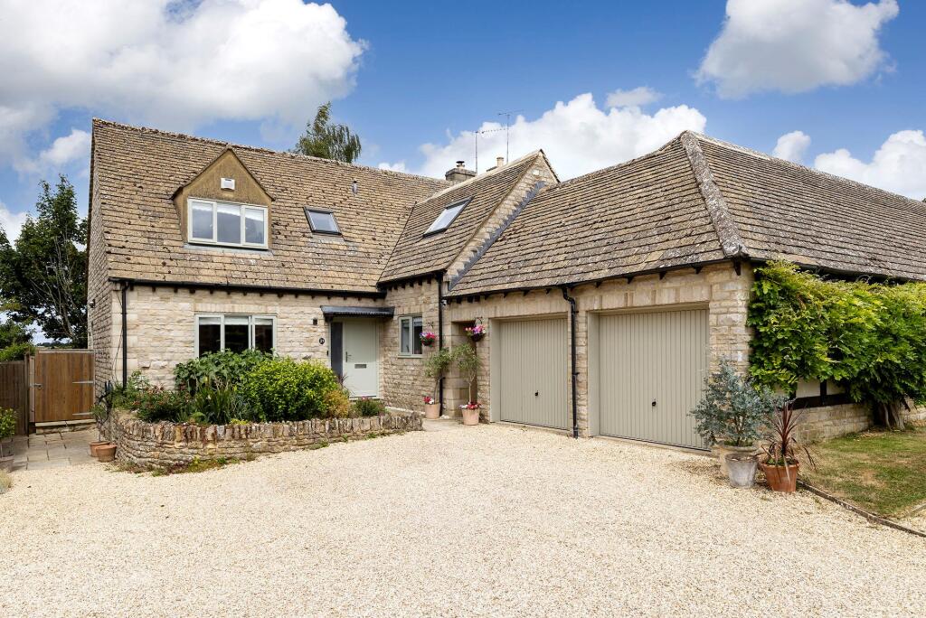 Main image of property: Manor Farm Close, Kingham, Chipping Norton, Oxfordshire, OX7