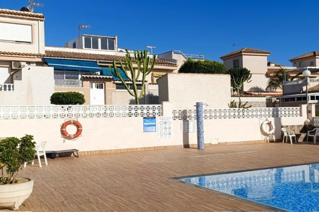 Main image of property: Valencia, Alicante, Los Altos