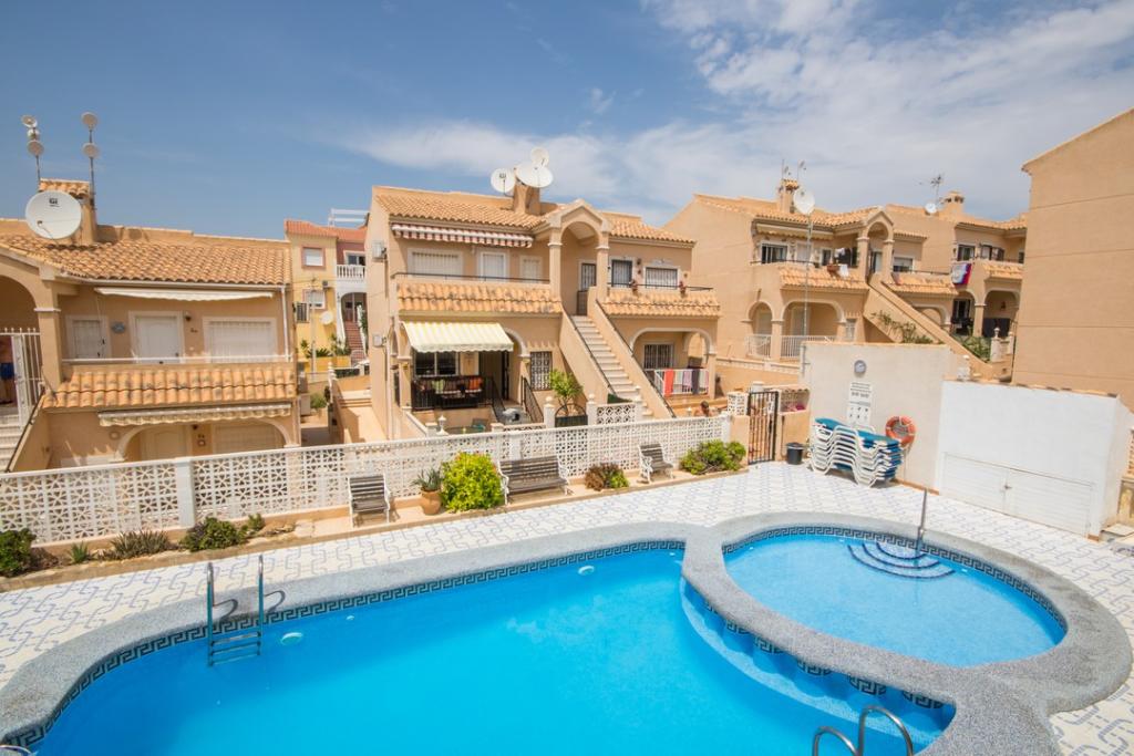 2 bedroom apartment for sale in Valencia, Alicante, Villamartin, Spain