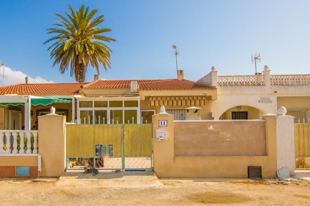 3 bedroom town house for sale in Valencia, Alicante, Torrevieja, Spain