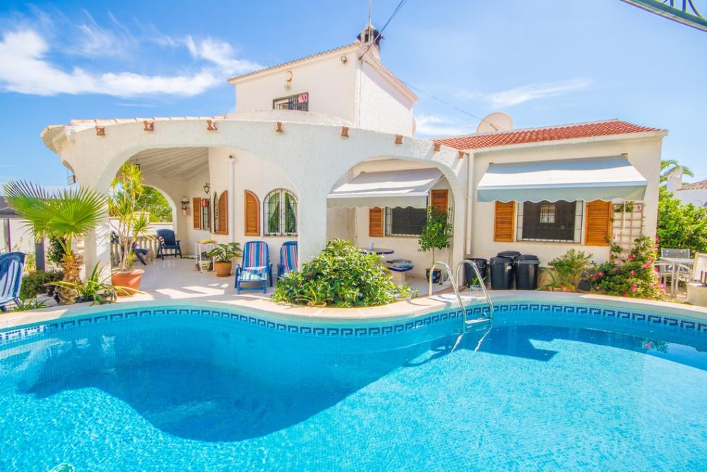 4 bedroom villa for sale in Valencia, Alicante, Villamartin, Spain