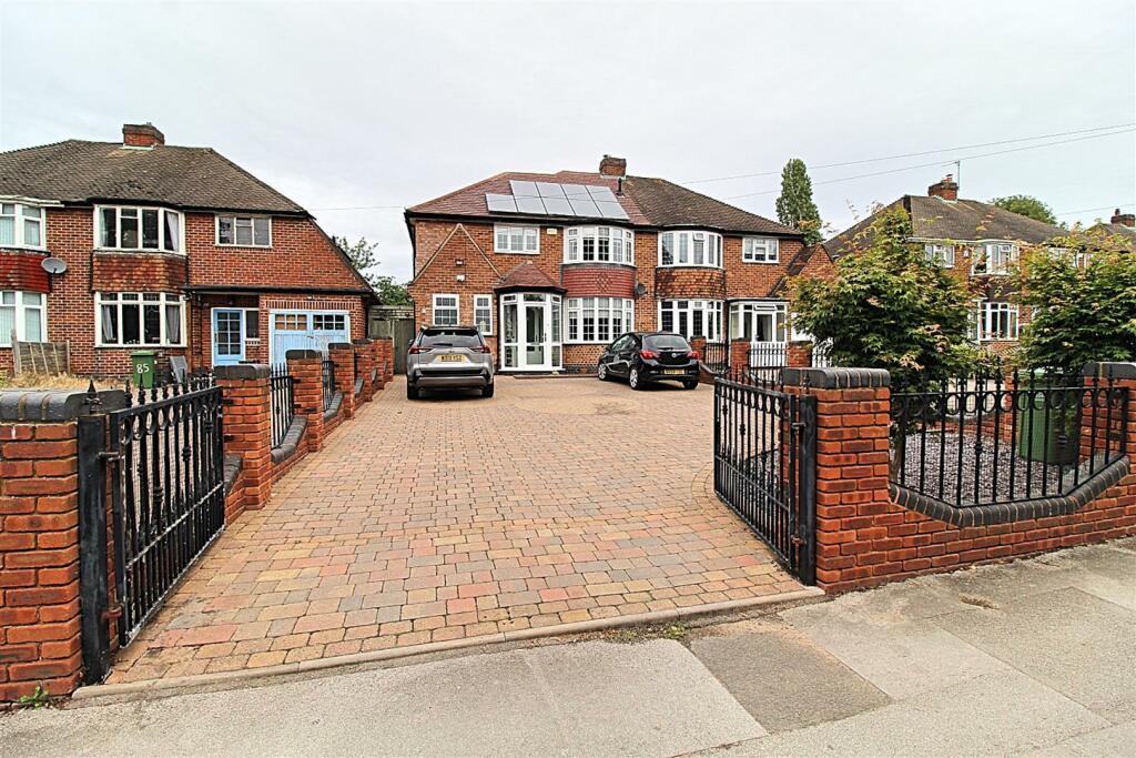 5 bedroom semidetached house for sale in Green Lane, Castle Bromwich