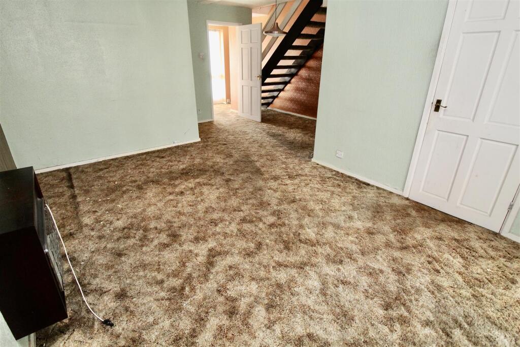Additional property image - Feltham Close, Tile Cross, Birmingham