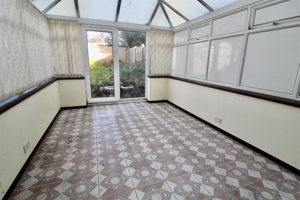 Additional property image - Feltham Close, Tile Cross, Birmingham