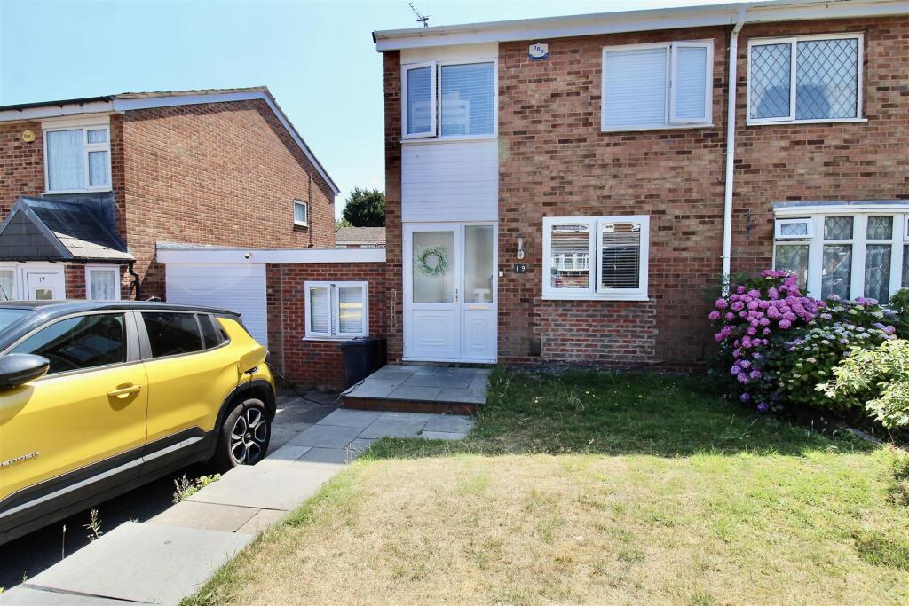 Main image of property: Lyecroft Avenue, Chelmsley Wood, Birmingham