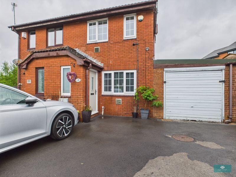 Main image of property: Bottomfield Close, Oldham