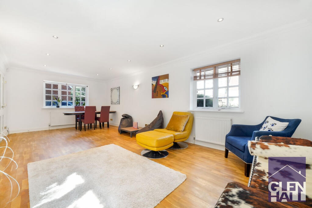 Main image of property: 13 Cannon Hill,  London, N14