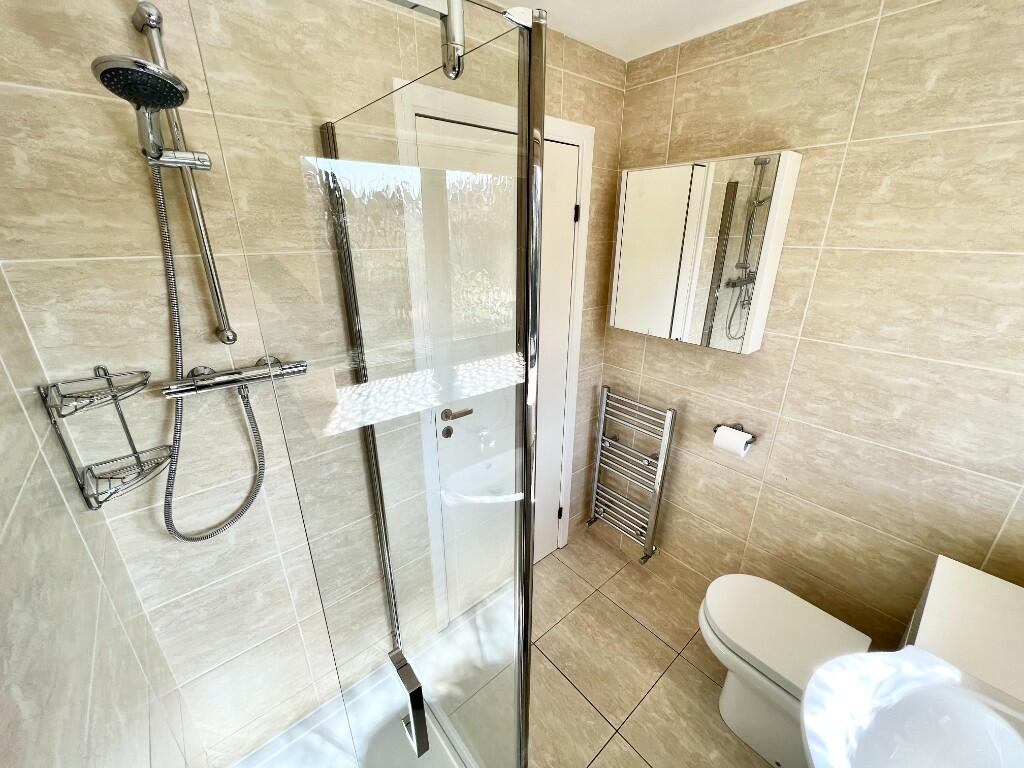 3 bedroom detached house for sale in St. Peters Close, Hall Green