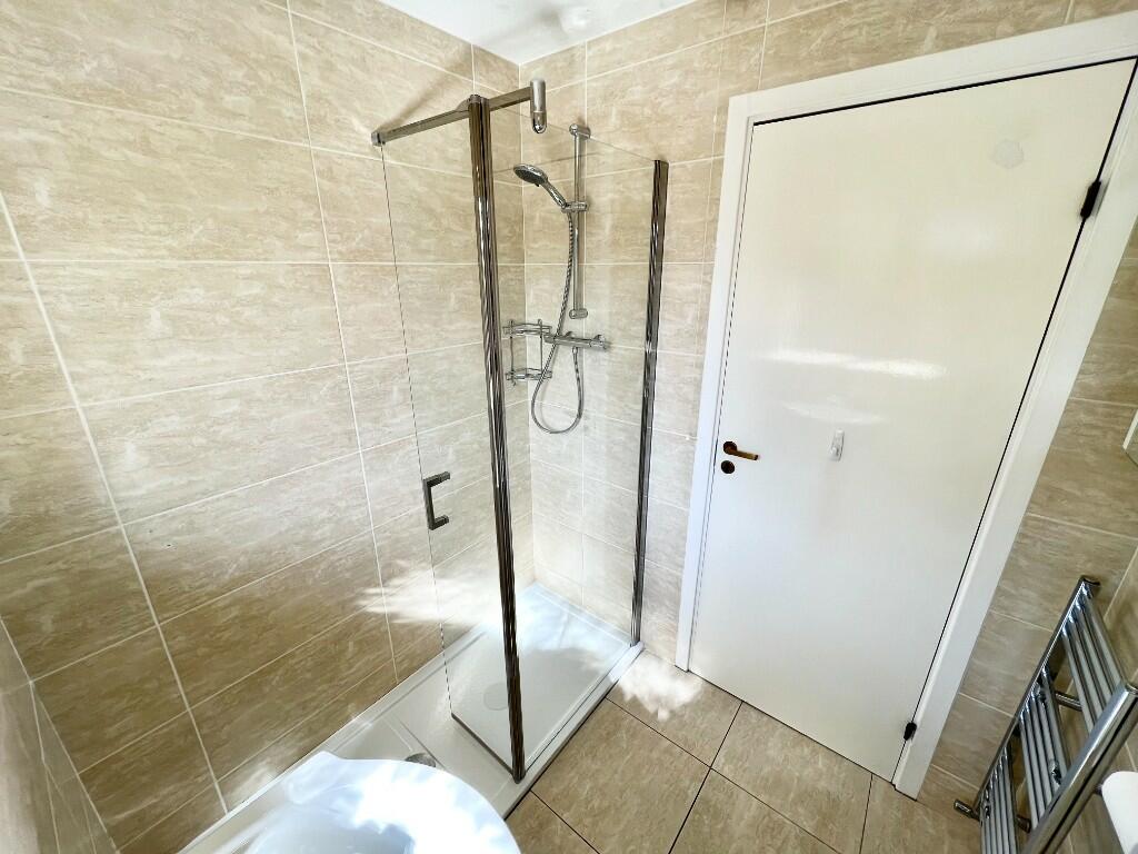 3 bedroom detached house for sale in St. Peters Close, Hall Green