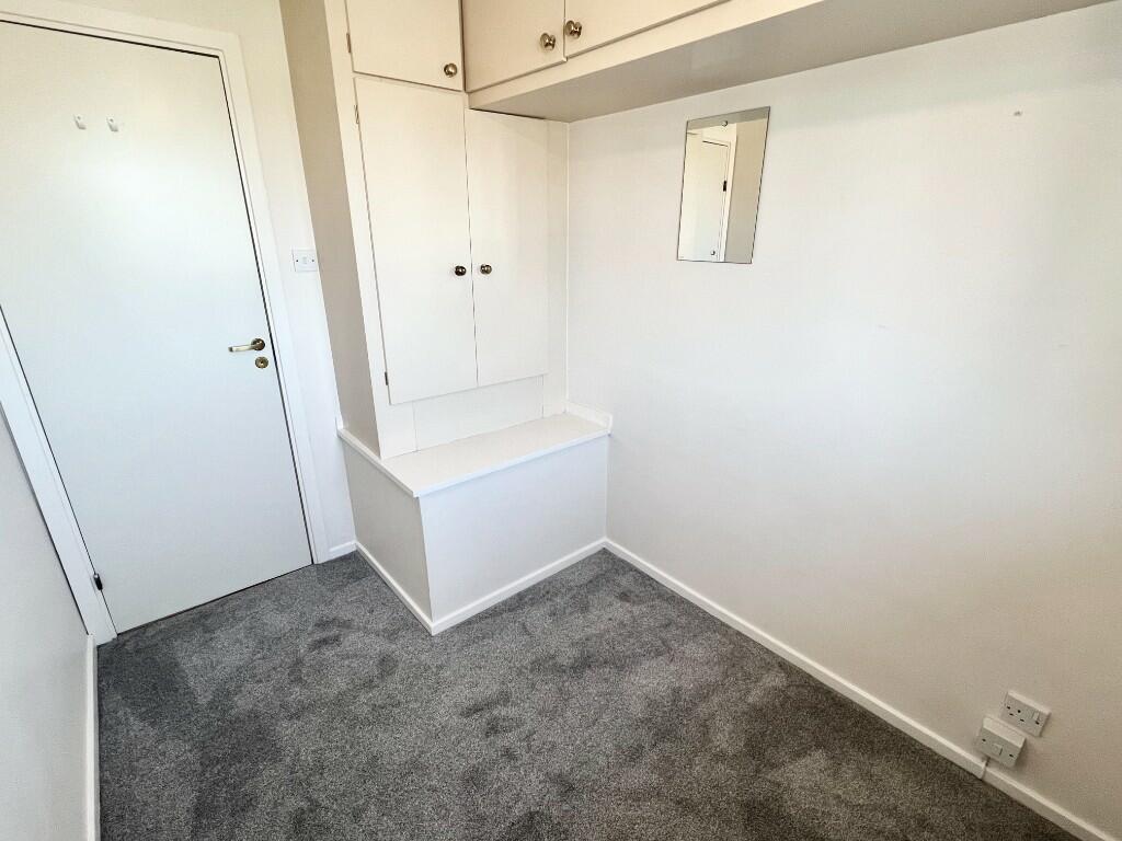 3 bedroom detached house for sale in St. Peters Close, Hall Green