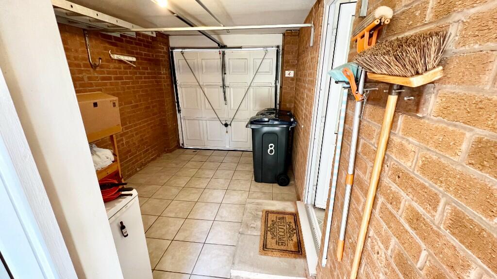 3 bedroom detached house for sale in St. Peters Close, Hall Green