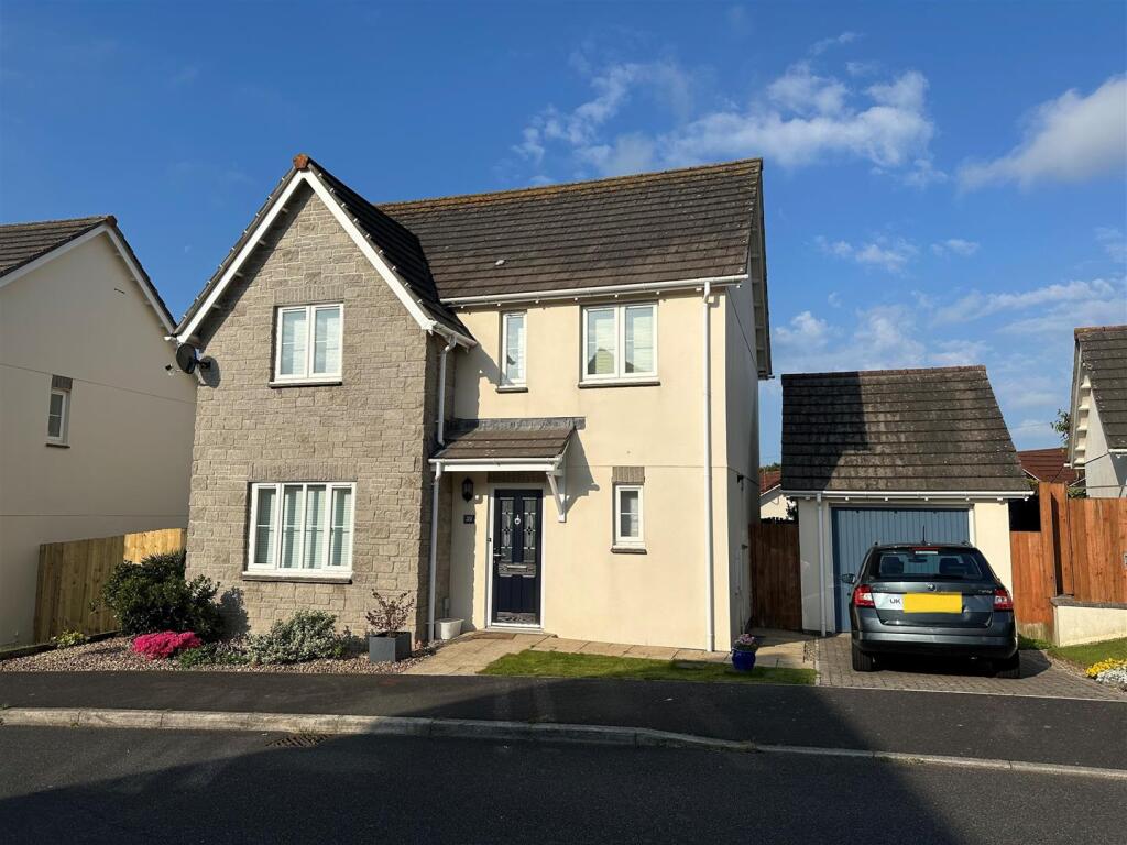 Main image of property: Bosnoweth, Helston