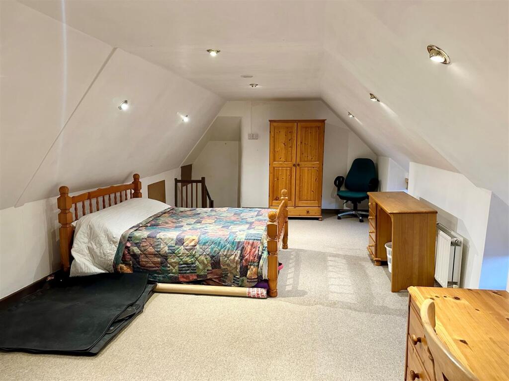 Main image of property: OFFERS INVITED & NO ONWARD CHAIN! The Square, St. Keverne, Helston