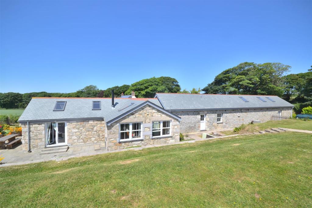 4 bedroom detached bungalow for sale in Breage, Helston, TR13
