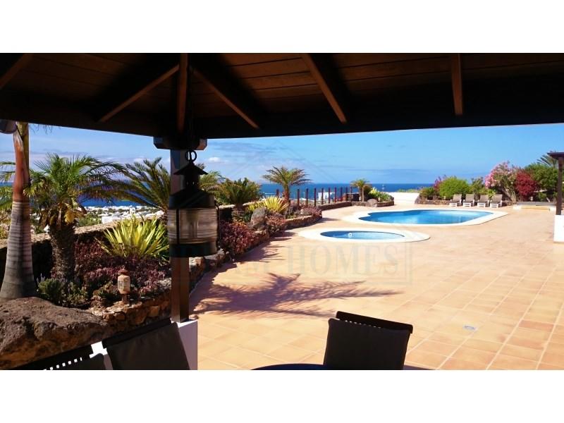 5 bedroom chalet for sale in Canary Islands, Lanzarote, Playa Blanca, Spain