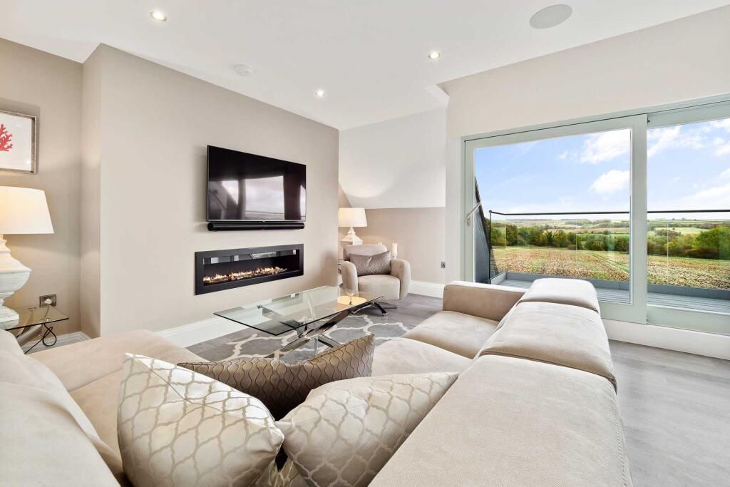 Main image of property: Riverview, 11 Windrush Heights,  Burford