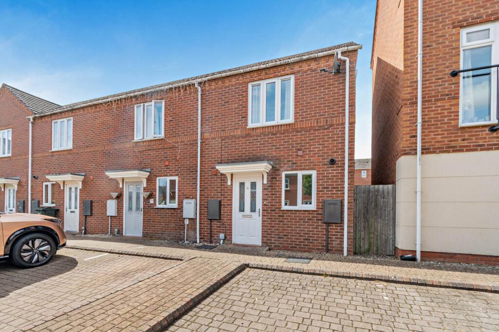 Main image of property: Verney Road, Banbury, Oxfordshire, OX16