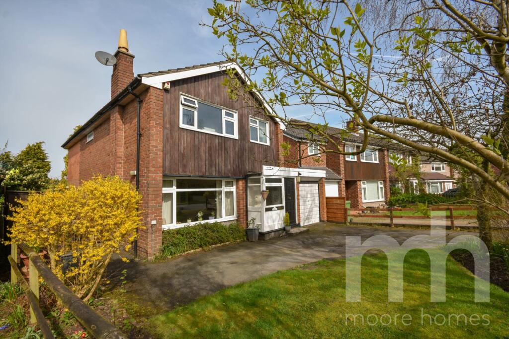 4 bedroom detached house for sale in IVY ROAD, Poynton, SK12 1PE, SK12
