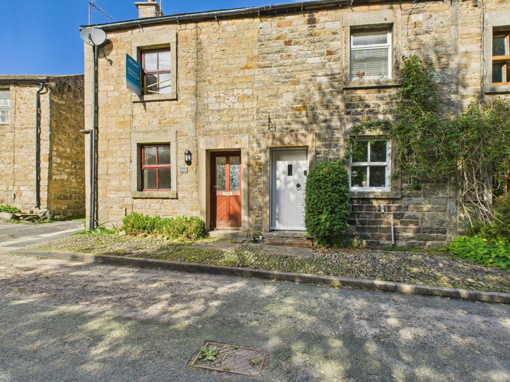 Main image of property: Glen Cottage, Main Street, Wray, Lancaster, LA2 8QB