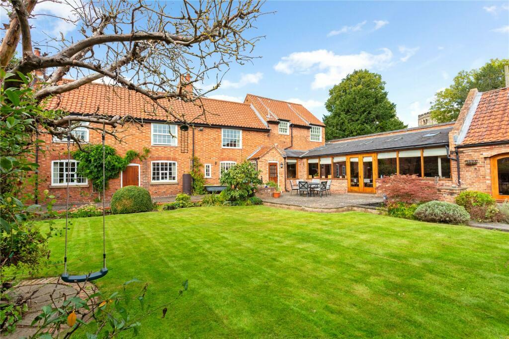 5 bedroom detached house for sale in Bradleys Yard, Plumtree